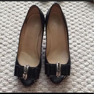 Louboutin Couche Nodo Size 39
